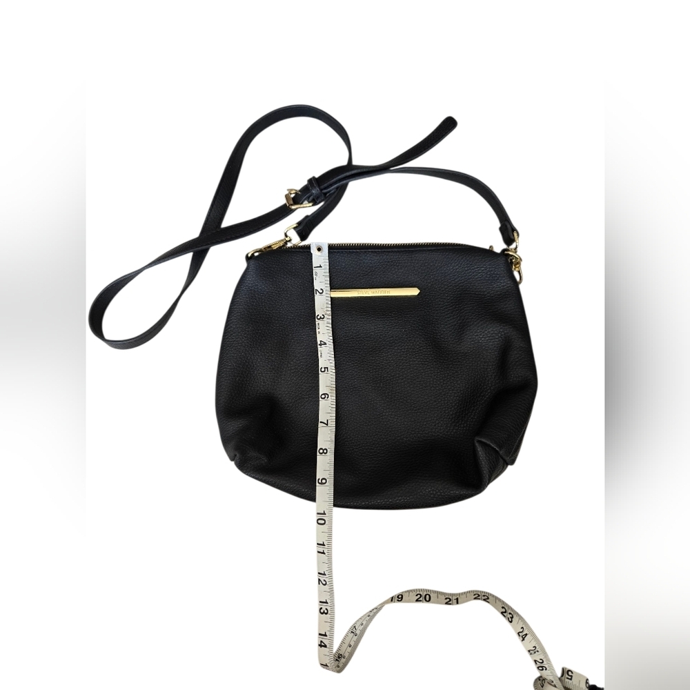 Steve Madden Elegant Black Leather Shoulder Bag - Picture 2 of 8
